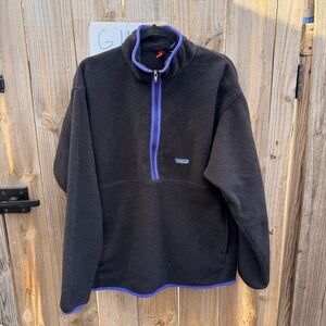 Vintage 99' Patagonia Synchilla Black Fleece with Purple Trim Size XL